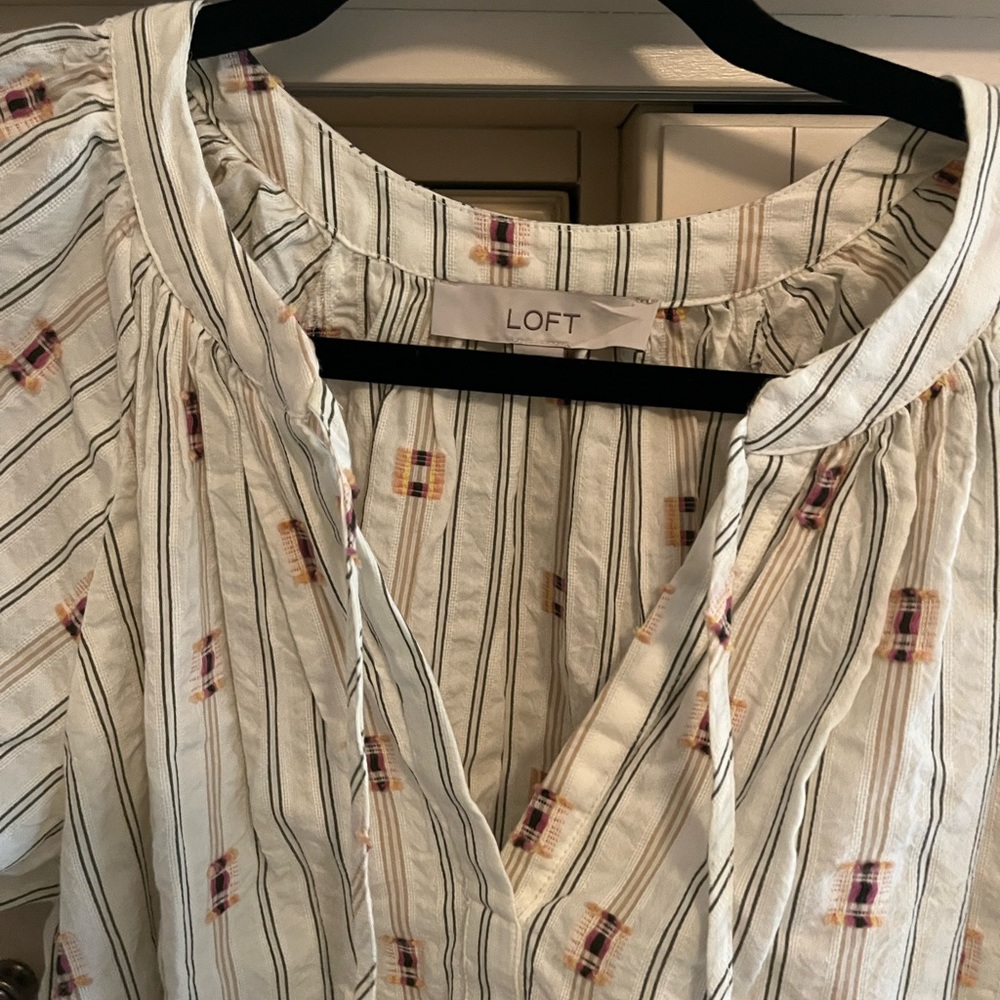 Loft Blouse - Picture 2 of 4